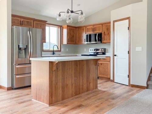 4658 9th St Ne, Saint Cloud, MN, 56304-9452 | Card Image