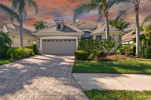 7328 Lake Forest Gln, LAKEWOOD RANCH, FL, 34202-7924 | Card Image