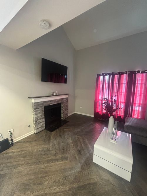 32d-19409 Hickory Pl, Country Club Hills, IL, 60478-5839 | Card Image