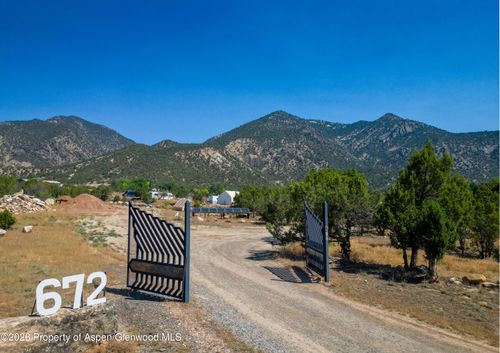 672 Odin Dr, Silt, CO, 81652-8775 | Card Image