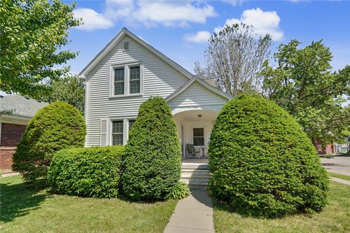 100 Home Park Blvd, Waterloo, IA, 50701-2760 | Card Image