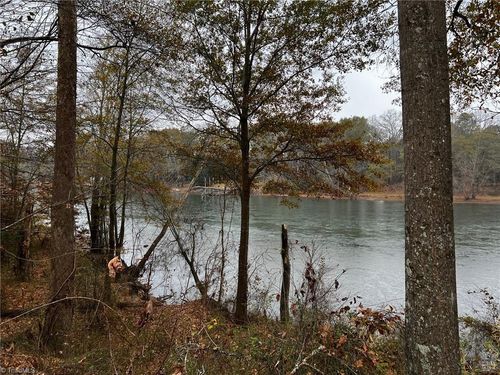 156 Lookout Dam Rd, Statesville, NC, 28625-9685 | Card Image