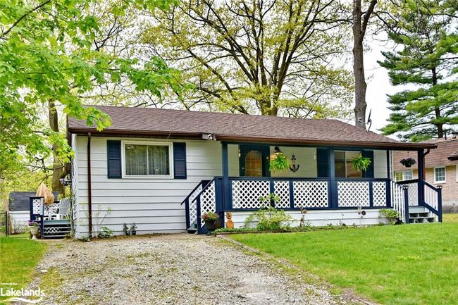 76 32nd St S, House other with 2 bedrooms, 1 bathrooms and 3 parking in Wasaga Beach ON | Image 2