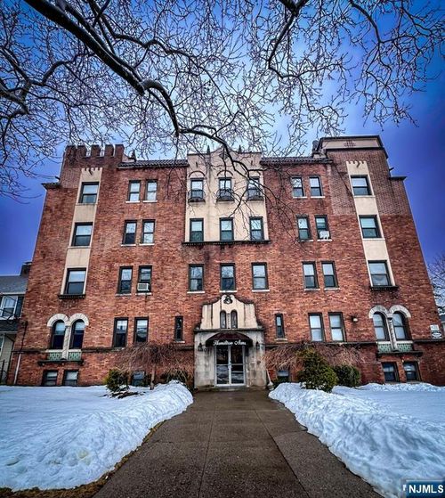 303 Hamilton Avenue, Hackensack, NJ, 07601 | Card Image