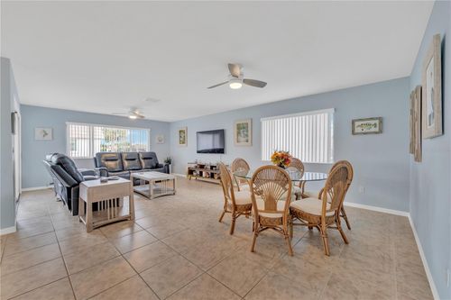 v240-2401 Riverbluff Pkwy, SARASOTA, FL, 34231-5034 | Card Image