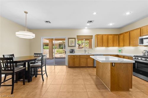 2880 Goldcreek St, Henderson, NV, 89052-7028 | Card Image