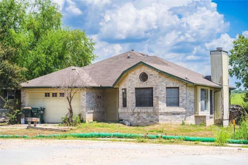 1169 Lago Vista St, San Marcos, TX, 78666-9558 | Card Image