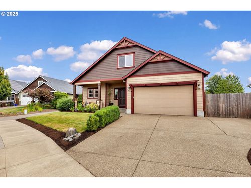 569 June Dr, Molalla, OR, 97038-9280 | Card Image