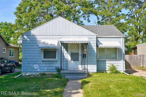 4305 Pengelly Rd, Flint, MI, 48507-5418 | Card Image