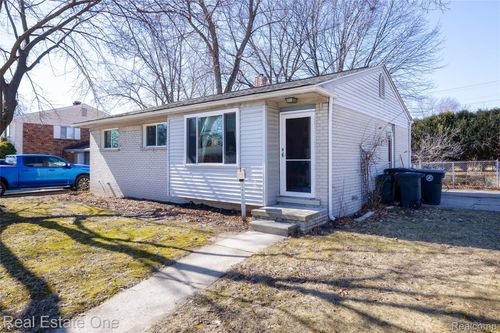 14255 Alexander St, Livonia, MI, 48154-4501 | Card Image