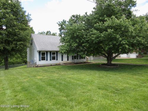 531 Rose Creek Dr, Radcliff, KY, 40160-9774 | Card Image