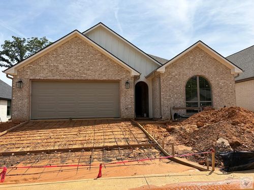 9 Enclave, Texarkana, TX, 75503-0127 | Card Image