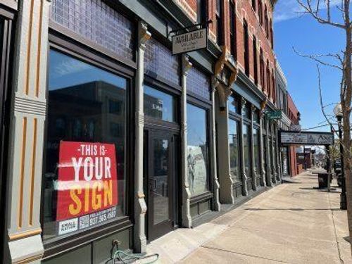 133-135 S Main St, Bellefontaine, OH, 43311-2006 | Card Image