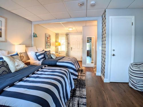 25a-885 Laconia Rd, Tilton, NH, 03276-5330 | Card Image