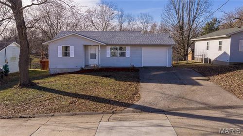 425 Sycamore St, Jackson, MO, 63755-3219 | Card Image