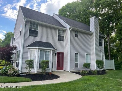76 Foxwood Pl, Morganville, NJ, 07751-1718 | Card Image