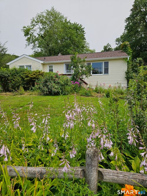 6 Colonial Dr, Prospect, CT, 06712-1505 | Card Image