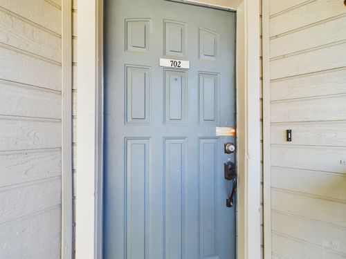 apt-702-2450 Wickersham Ln, Austin, TX, 78741-4754 | Card Image