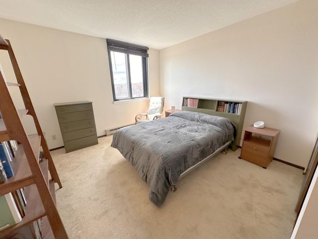 Bedroom angle 2 | Image 18