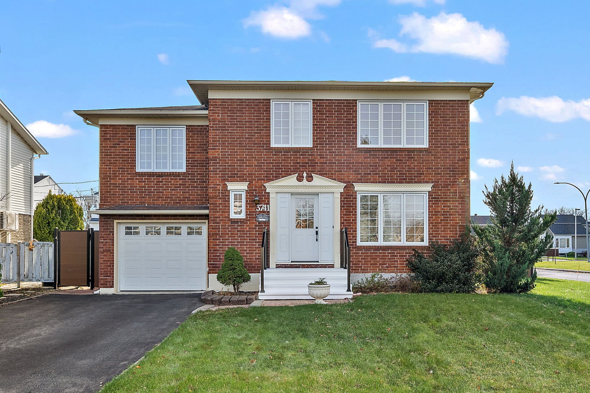 Residential Lease in Longueuil (Le Vieux-Longueuil)