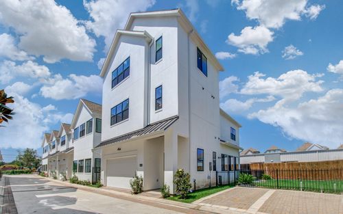 1653 Bingle Rd, Houston, TX, 77055-3203 | Card Image