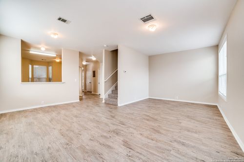 10208 Lateleaf Oak, San Antonio, TX, 78223-4844 | Card Image