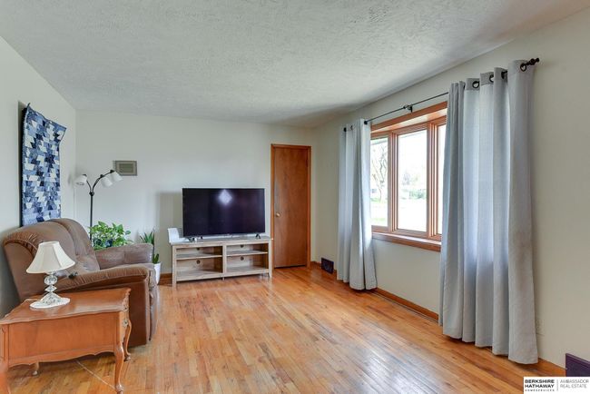 8539 Hamilton St, House other with 3 bedrooms, 2 bathrooms and 3 parking in Omaha NE | Image 7
