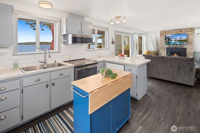 Kitchen with water views | Image 5