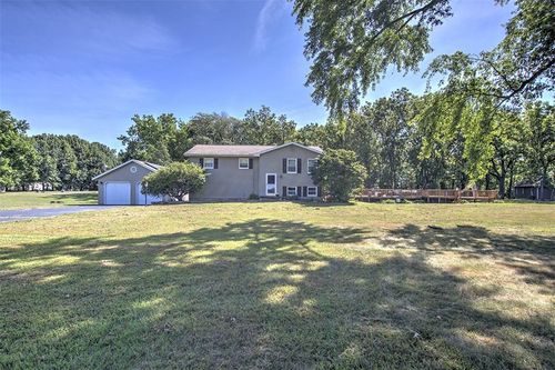 2 Sunnyside Est, Moweaqua, IL, 62550-9443 | Card Image