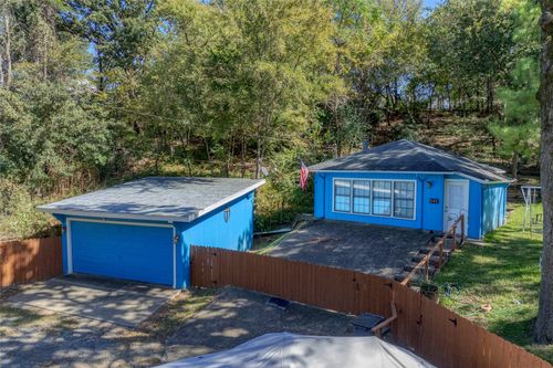 545 Black Forest Dr, Pottsboro, TX, 75076-4735 | Card Image