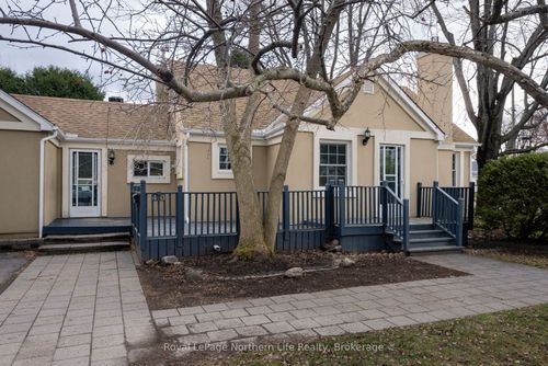 40 Macdonald Ave W, North Bay, ON, P1A1G5 | Card Image