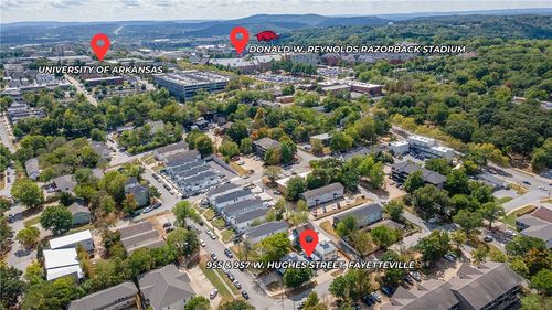 955 & 957 W Hughes Street, Fayetteville, AR, 72701 | Card Image