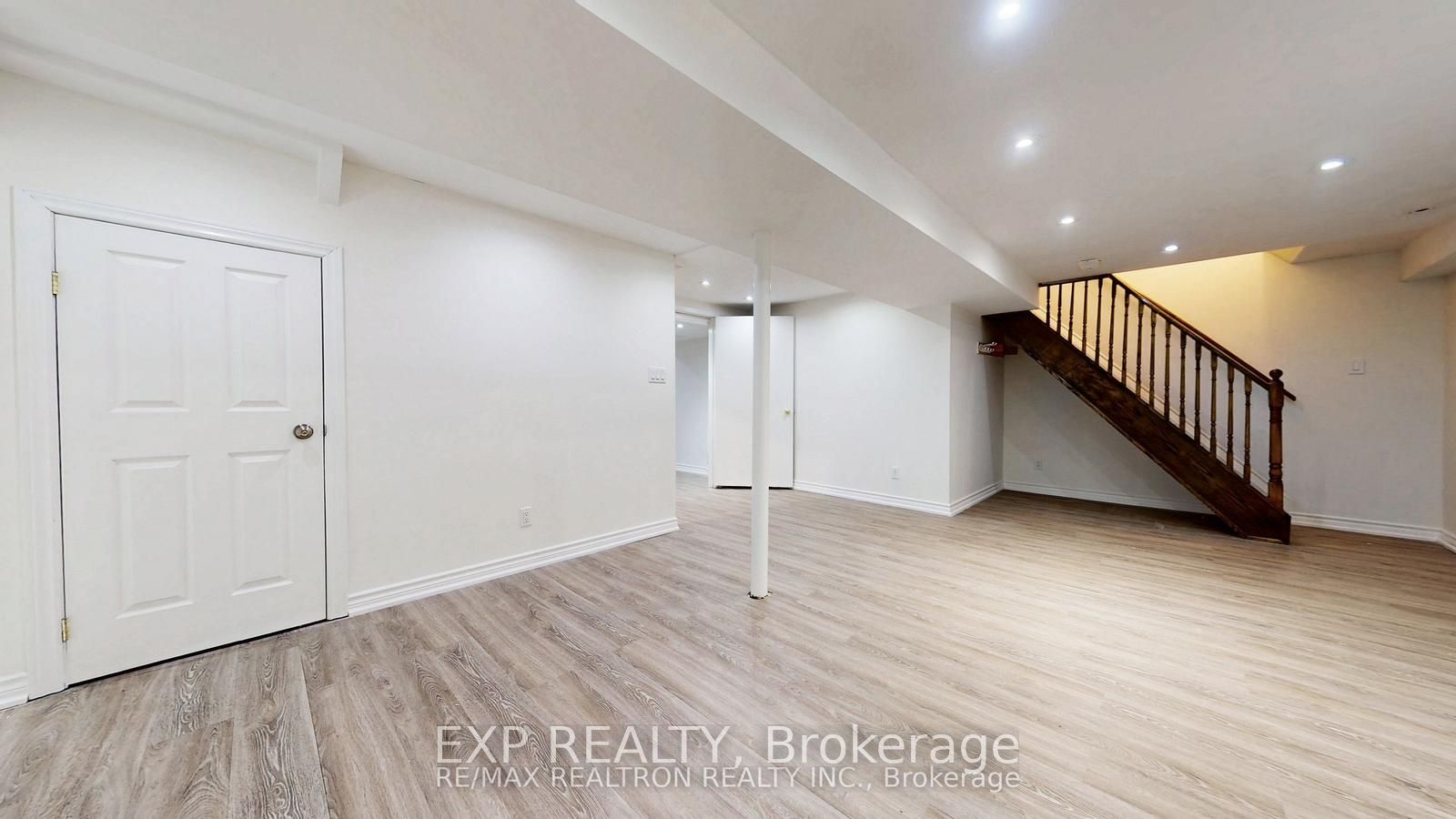 Residential Lease in Ajax 5