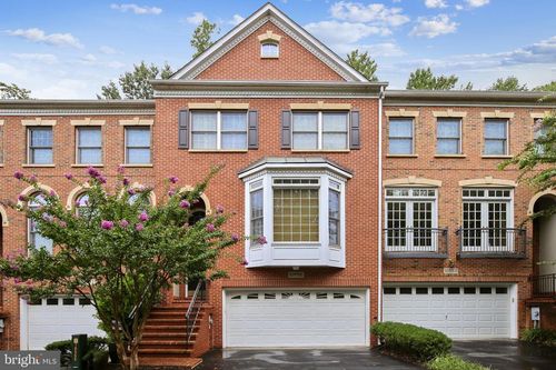 10555 Tuckerman Heights Cir, North Bethesda, MD, 20852-7412 | Card Image
