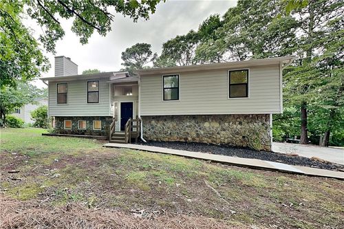 82 Fox Ridge Ct, Dallas, GA, 30157-3330 | Card Image