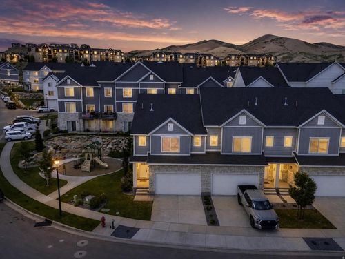 986 W Vista Ridge Dr, Lehi, UT, 84048-6423 | Card Image