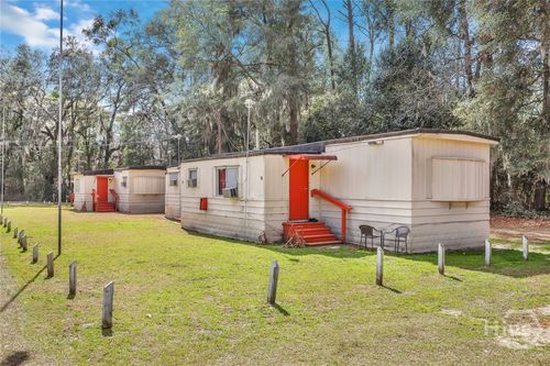 10-5013 Ogeechee Road, Savannah, GA, 31405 | Card Image