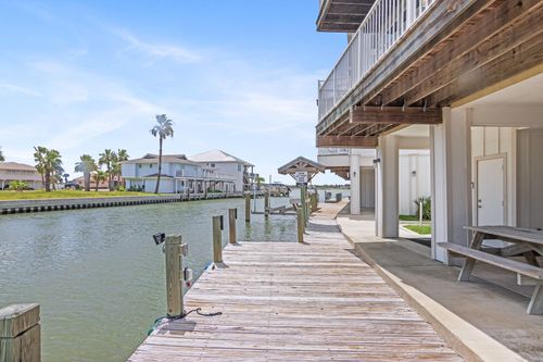 apt-11-38 Mazatlan Dr, Rockport, TX, 78382-3763 | Card Image