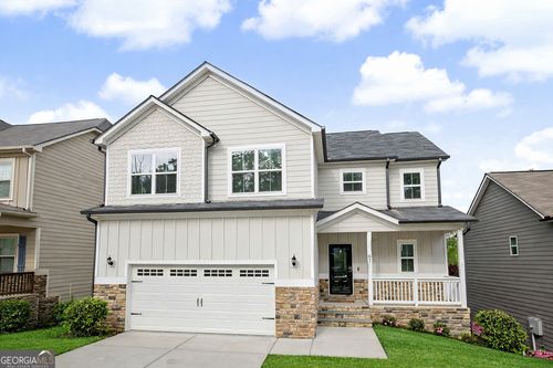 67 Seabiscuit Ct, Newnan, GA, 30263-6776 | Card Image