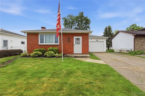 87 Bronx Dr, Cheektowaga, NY, 14227-3245 | Card Image