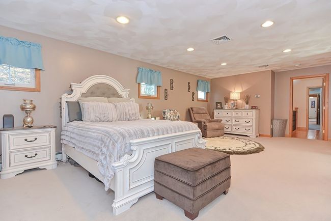 4 Highland Ridge Rd, House other with 4 bedrooms, 2 bathrooms and 8 parking in Assonet MA | Image 14