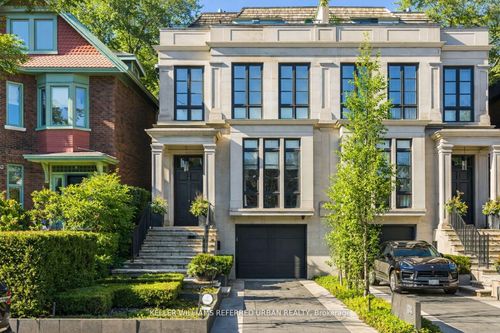 130 B Farnham Avenue, Toronto, ON, M4V1H4 | Card Image