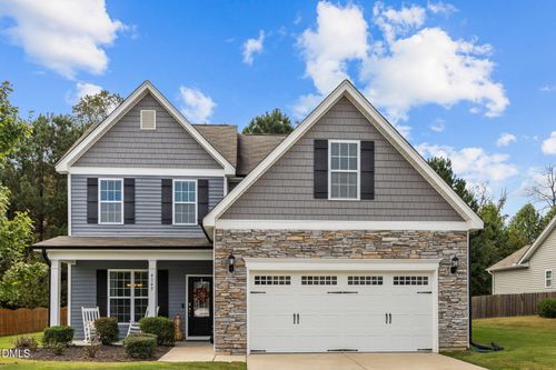 4145 Weavers Pond Dr, Zebulon, NC, 27597-6271 | Card Image