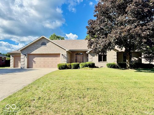 5600 W Old Stone Rd, Muncie, IN, 47304-6730 | Card Image