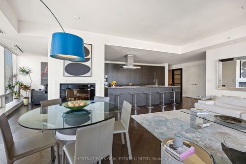 3006-180 University Ave, Toronto, ON, M5H0A2 | Card Image