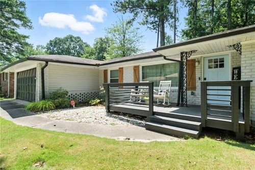 3331 Casa Linda Dr, Decatur, GA, 30032-7152 | Card Image