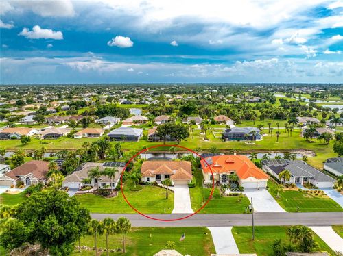 17 Sportsman Ln, Rotonda West, FL, 33947-1910 | Card Image