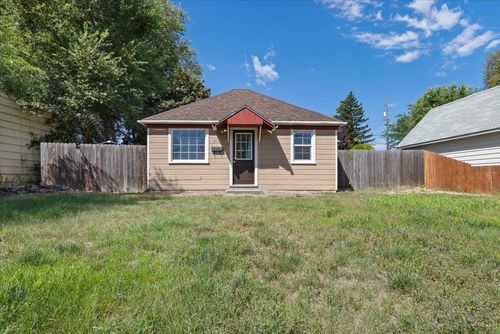 5111 N Maple St, Spokane, WA, 99205-5525 | Card Image