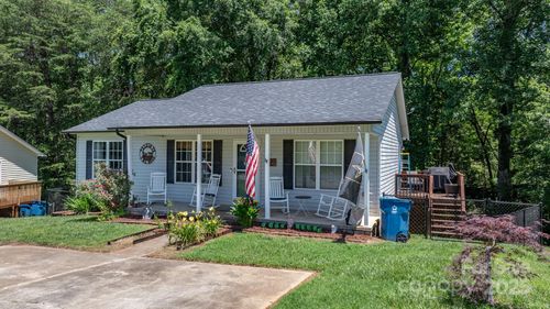 431 Forest Dr, Maiden, NC, 28650-9756 | Card Image