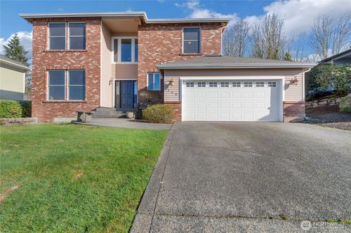 758 Tufts Avenue E, Port Orchard, WA, 98366 | Card Image
